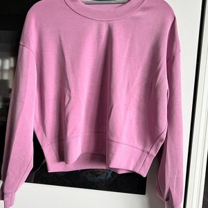 Lululemon crew neck size 4